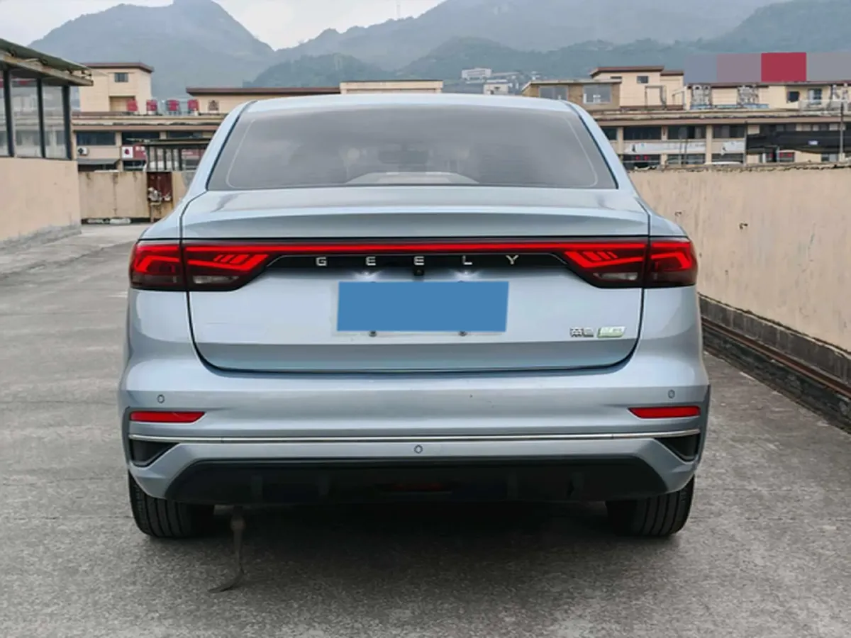 2022 Geely Emgrand L HiP 1.5T 181HP L4 3DHT PHEV 15.5KWH,autocango,china used car exporter,china ev exporter,chinese used car exporter,chinese used ev exporter