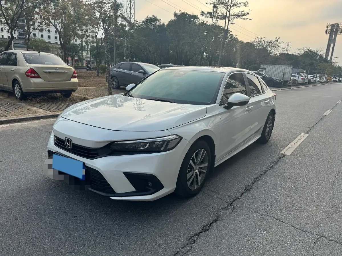 2023 Honda Civic 1.5T 182HP L4 CVT