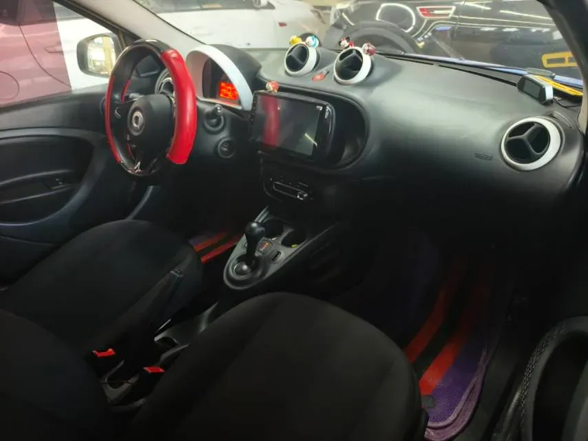 2016 Smart smart forfour 1.0L 71HP L3 6DCT,autocango,china used car exporter,china ev exporter,chinese used car exporter,chinese used ev exporter