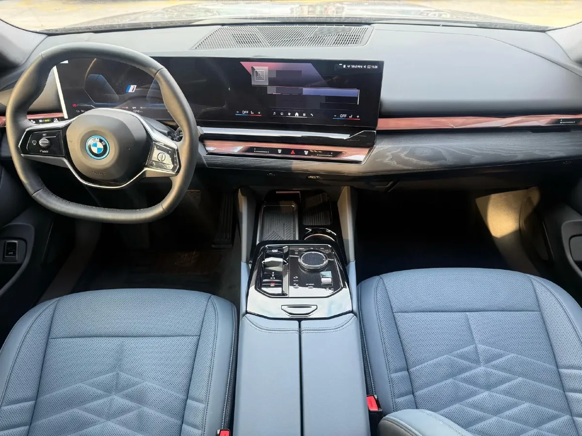 2024 BMW i5 BEV 79.05KWH,autocango,china used car exporter,china ev exporter,chinese used car exporter,chinese used ev exporter