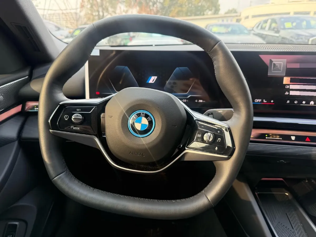 2024 BMW i5 BEV 79.05KWH,autocango,china used car exporter,china ev exporter,chinese used car exporter,chinese used ev exporter