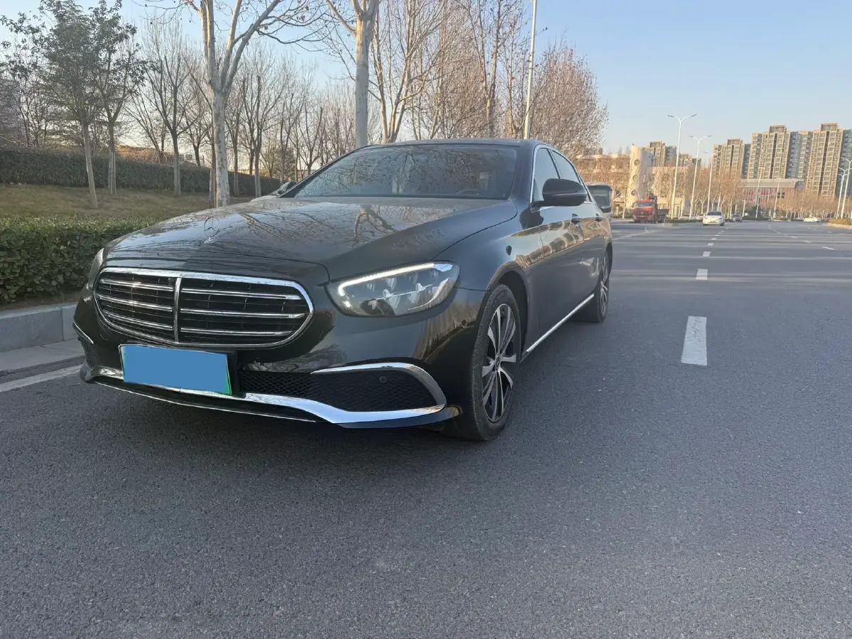 2022 Mercedes-Benz E Class 2.0T 211HP L4 9AT PHEV 25.4KWH