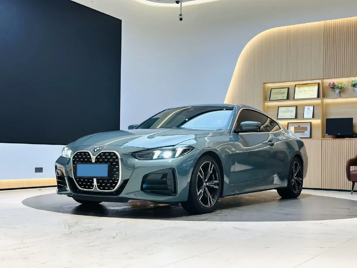 2024 BMW 4 Series 2.0T 184HP L4 8AT