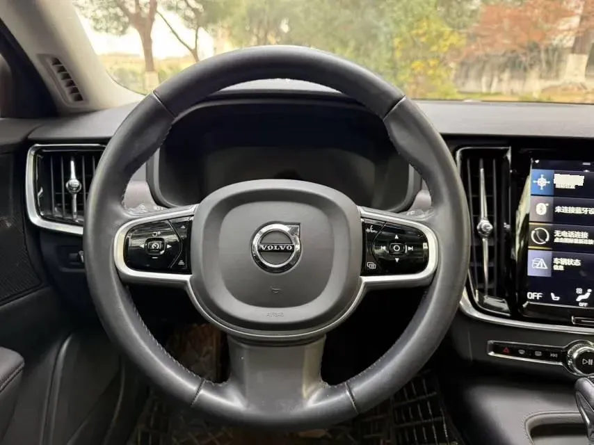 2020 Volvo V90 2.0T 254HP L4 8AT,autocango,china used car exporter,china ev exporter,chinese used car exporter,chinese used ev exporter