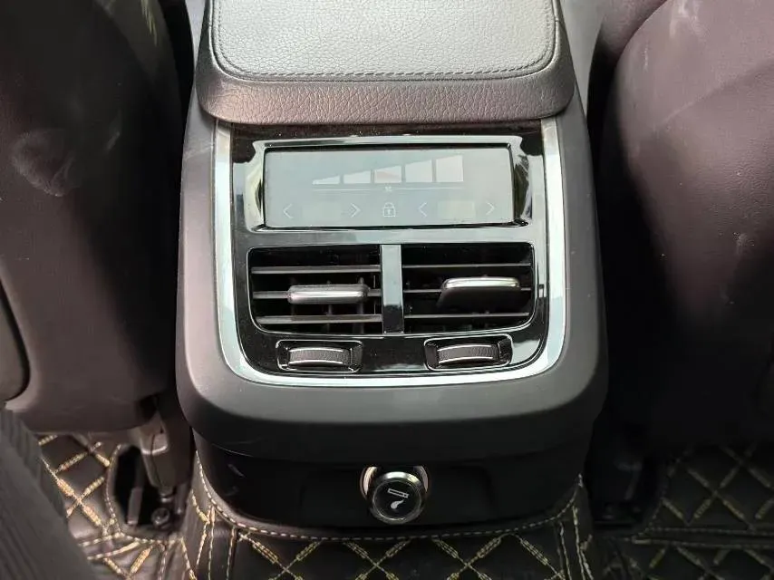 2020 Volvo V90 2.0T 254HP L4 8AT,autocango,china used car exporter,china ev exporter,chinese used car exporter,chinese used ev exporter