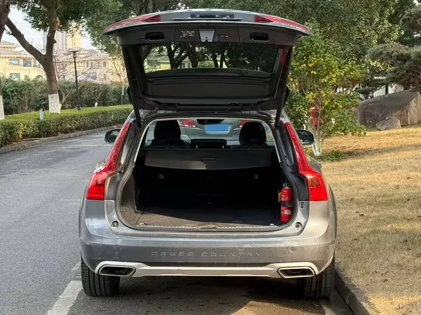 2020 Volvo V90 2.0T 254HP L4 8AT,autocango,china used car exporter,china ev exporter,chinese used car exporter,chinese used ev exporter