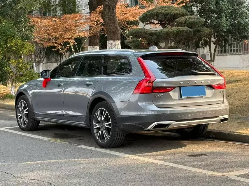 2020 Volvo V90 2.0T 254HP L4 8AT,autocango,china used car exporter,china ev exporter,chinese used car exporter,chinese used ev exporter