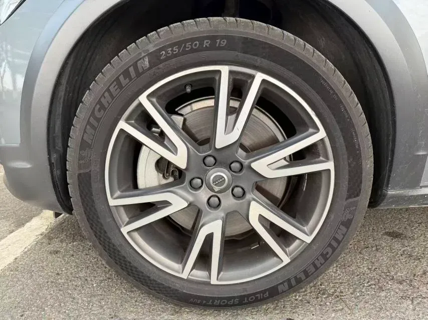 2020 Volvo V90 2.0T 254HP L4 8AT,autocango,china used car exporter,china ev exporter,chinese used car exporter,chinese used ev exporter