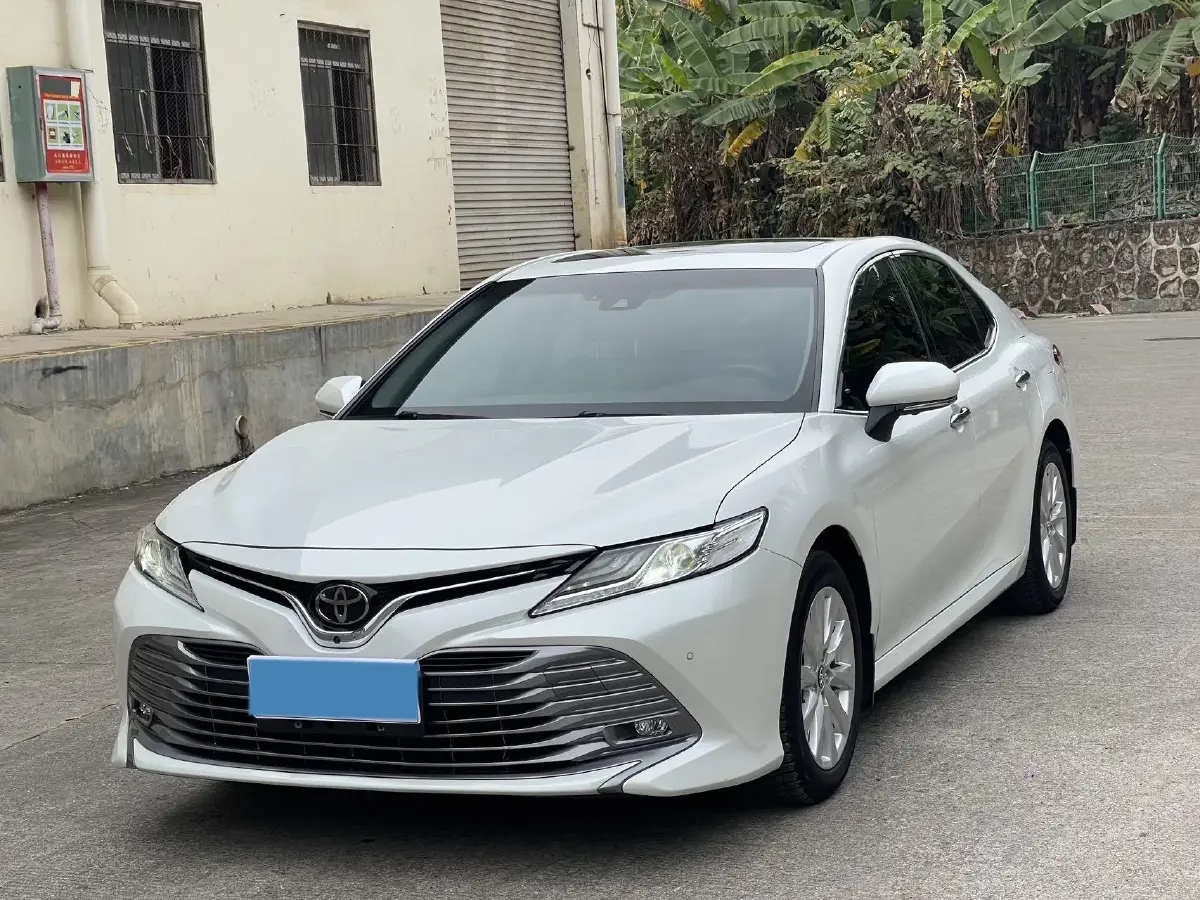 2019 Toyota Camry 2.0L 178HP L4 CVT