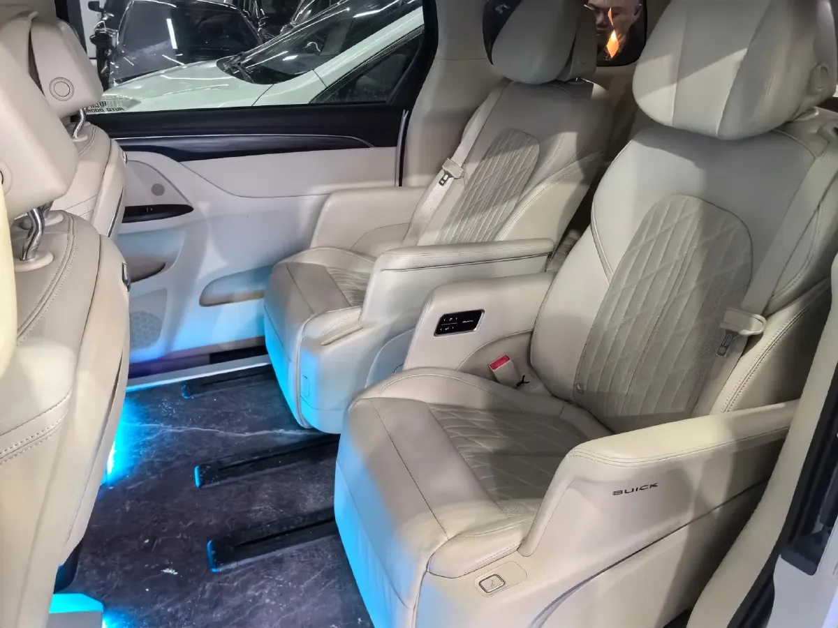 2022 Buick GL8 2.0T 237HP L4 9AT,autocango,china used car exporter,china ev exporter,chinese used car exporter,chinese used ev exporter