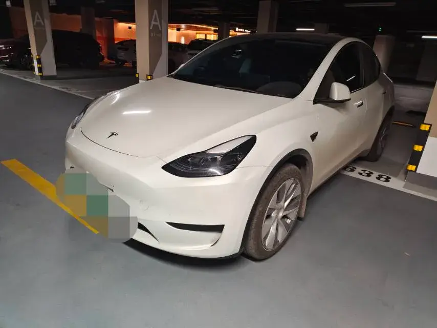 2022 Tesla Model Y BEV 60KWH