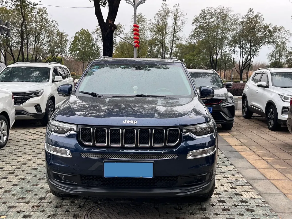 2018 Jeep Commander 2.0T 234HP L4 9AT,autocango,china used car exporter,china ev exporter,chinese used car exporter,chinese used ev exporter