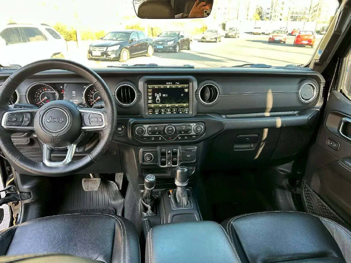 2022 Jeep Gladiator 3.6L 284HP V6 8AT,autocango,china used car exporter,china ev exporter,chinese used car exporter,chinese used ev exporter