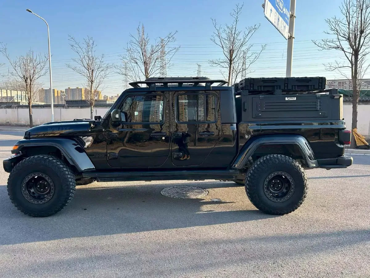 2022 Jeep Gladiator 3.6L 284HP V6 8AT,autocango,china used car exporter,china ev exporter,chinese used car exporter,chinese used ev exporter