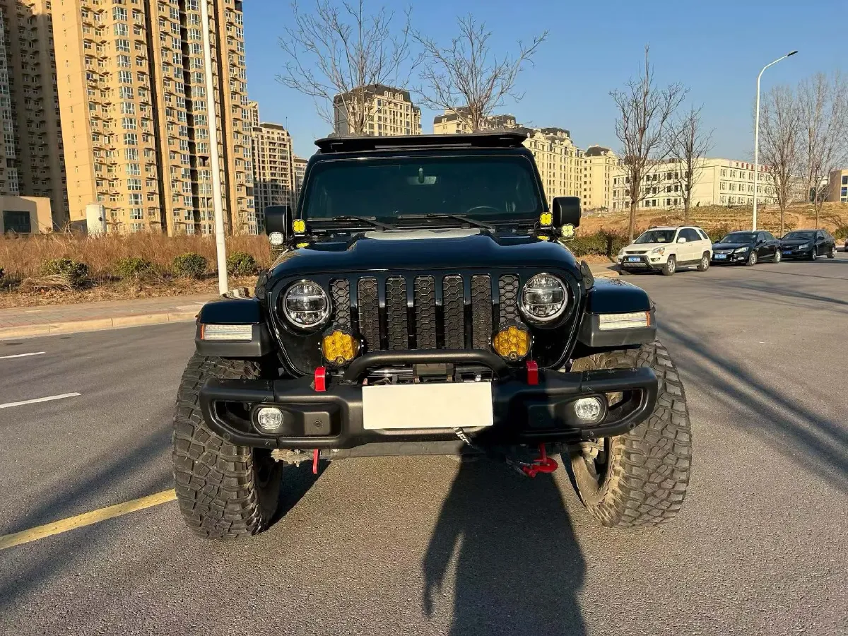 2022 Jeep Gladiator 3.6L 284HP V6 8AT,autocango,china used car exporter,china ev exporter,chinese used car exporter,chinese used ev exporter