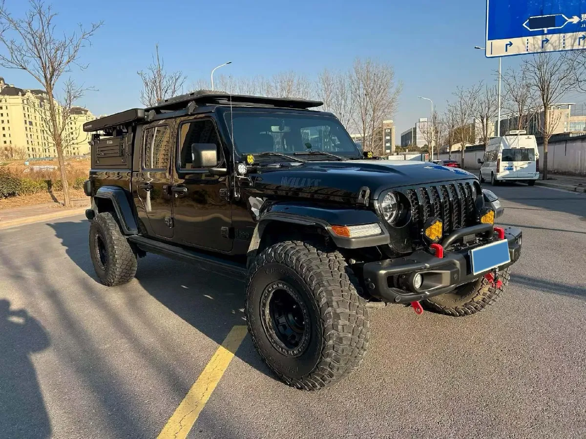 2022 Jeep Gladiator 3.6L 284HP V6 8AT,autocango,china used car exporter,china ev exporter,chinese used car exporter,chinese used ev exporter