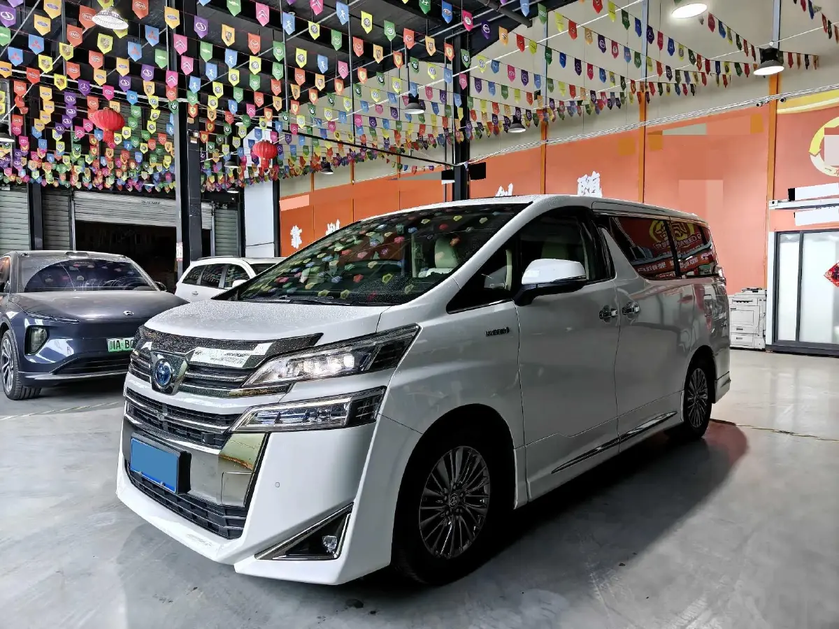 2020 Toyota Vellfire 2.5L 117HP L4 E-CVT Hybrid