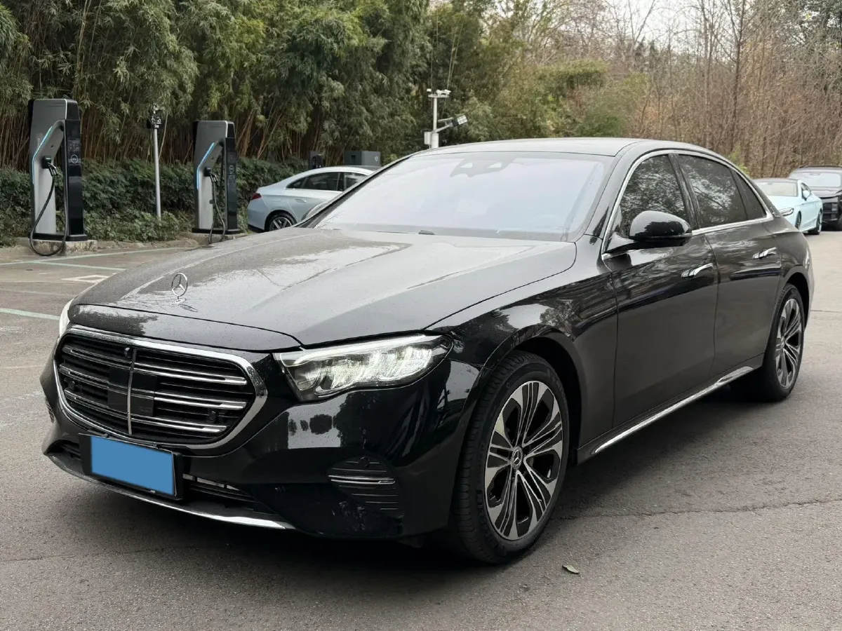 2025 Mercedes-Benz E Class 2.0T 258HP L4 9AT,autocango,china used car exporter,china ev exporter,chinese used car exporter,chinese used ev exporter