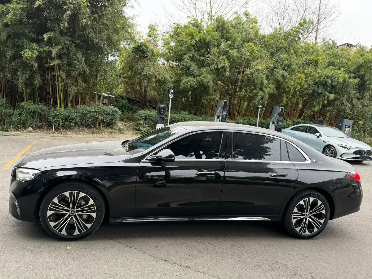 2025 Mercedes-Benz E Class 2.0T 258HP L4 9AT,autocango,china used car exporter,china ev exporter,chinese used car exporter,chinese used ev exporter