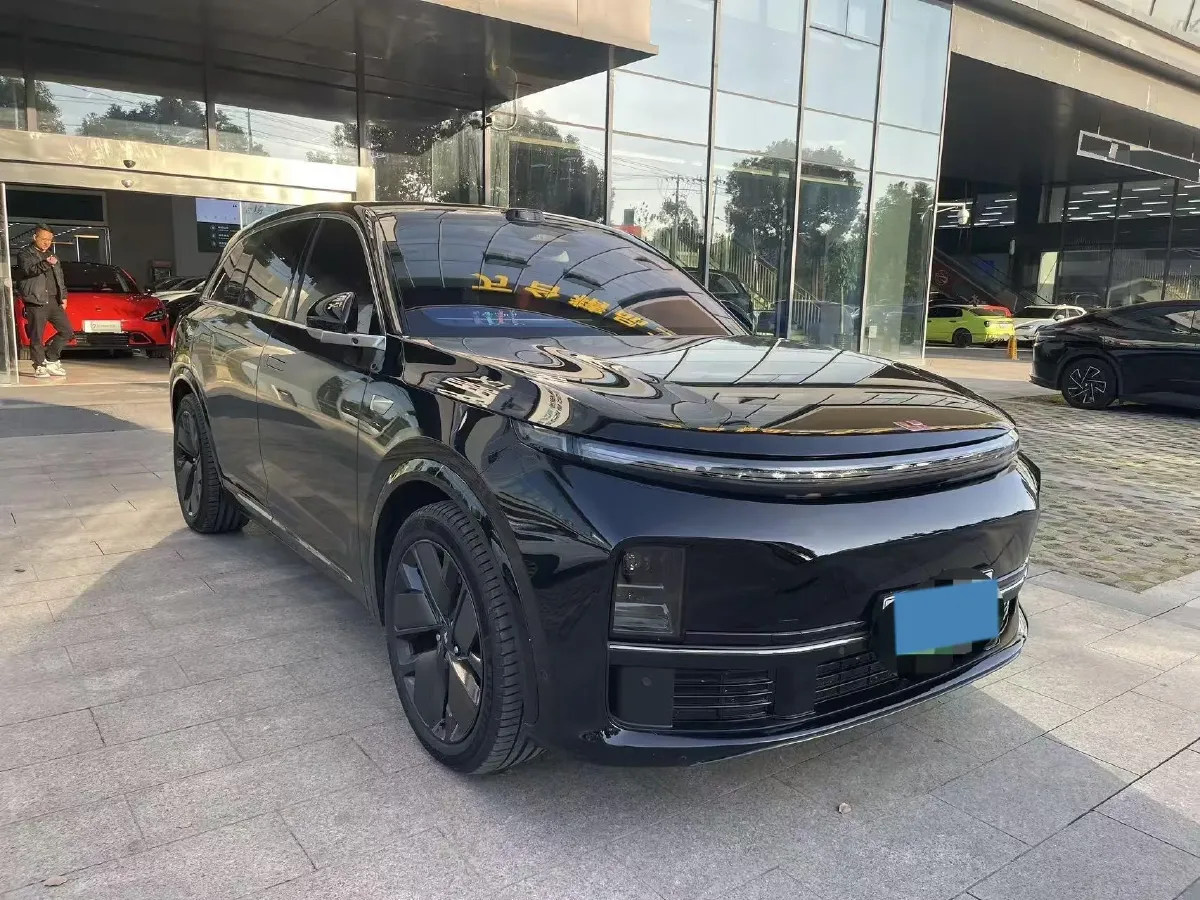 2025 Li L7 Range Extended 154HP REEV,autocango,china used car exporter,china ev exporter,chinese used car exporter,chinese used ev exporter