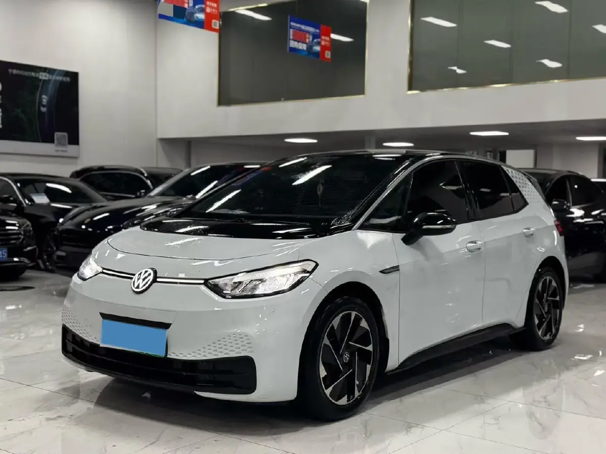 2023 Volkswagen ID.3 BEV 52.8KWH