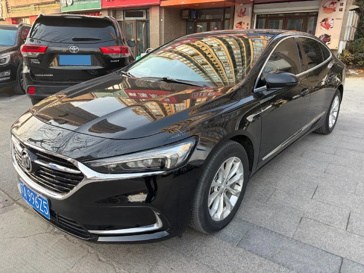 2021 Buick Larcosse 1.5T 169HP L4 9AT