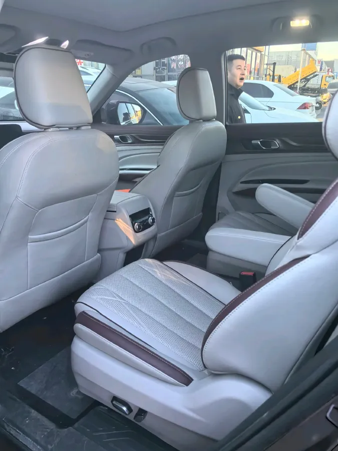 2021 Ford Equator 2.0T 224HP L4 6DCT,autocango,china used car exporter,china ev exporter,chinese used car exporter,chinese used ev exporter