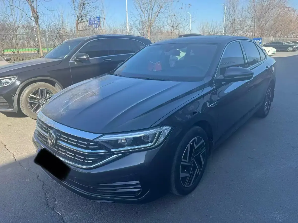 2023 Volkswagen Sagitar 1.5T 160HP L4 7DCT