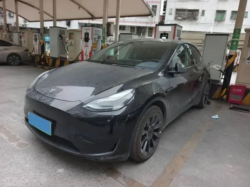 2022 Tesla Model Y BEV 60KWH