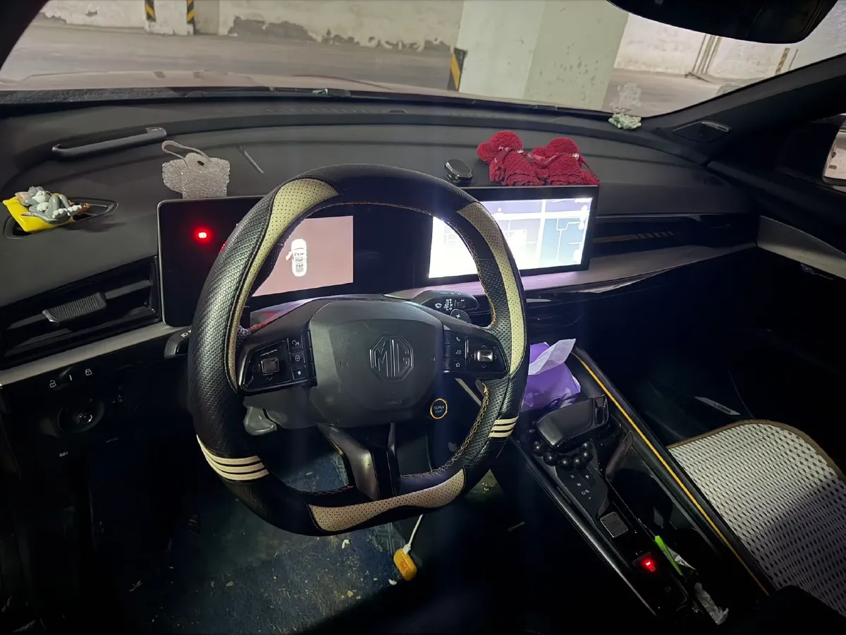 2022 MG 5 Scorpio 1.5T 181HP L4 7DCT,autocango,china used car exporter,china ev exporter,chinese used car exporter,chinese used ev exporter