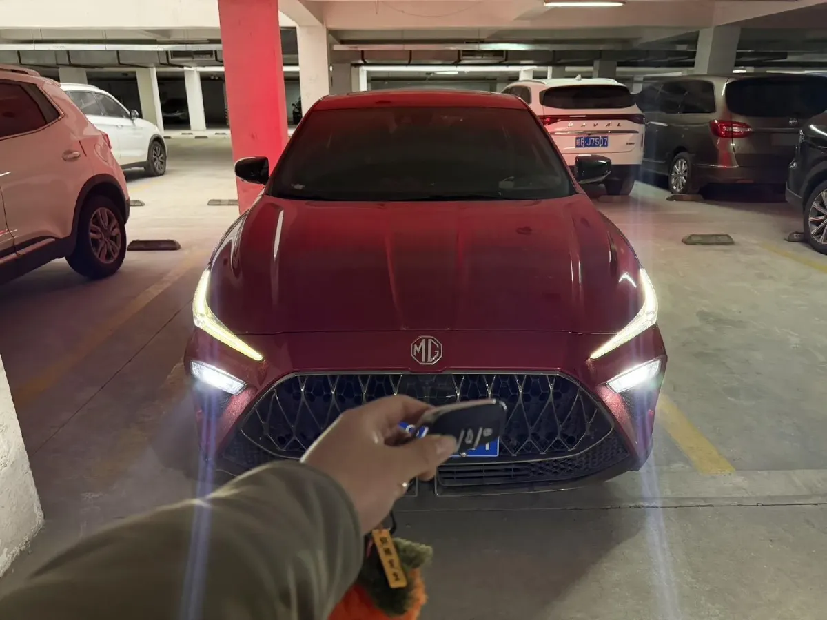 2022 MG 5 Scorpio 1.5T 181HP L4 7DCT,autocango,china used car exporter,china ev exporter,chinese used car exporter,chinese used ev exporter