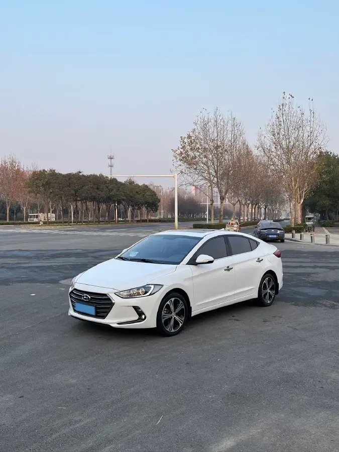 2018 Hyundai Elantra 1.4T 130HP L4 7DCT