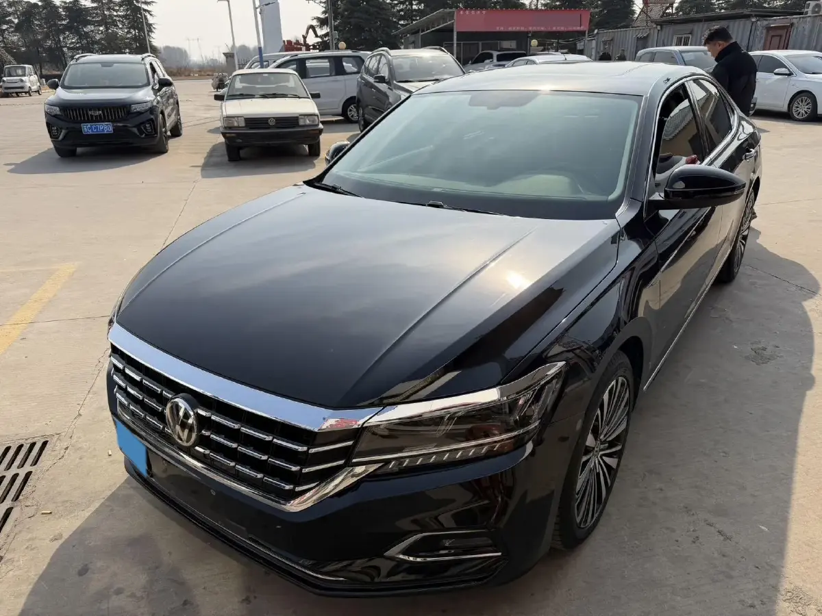 2019 Volvo V40 1.5T 152HP L4 6AT