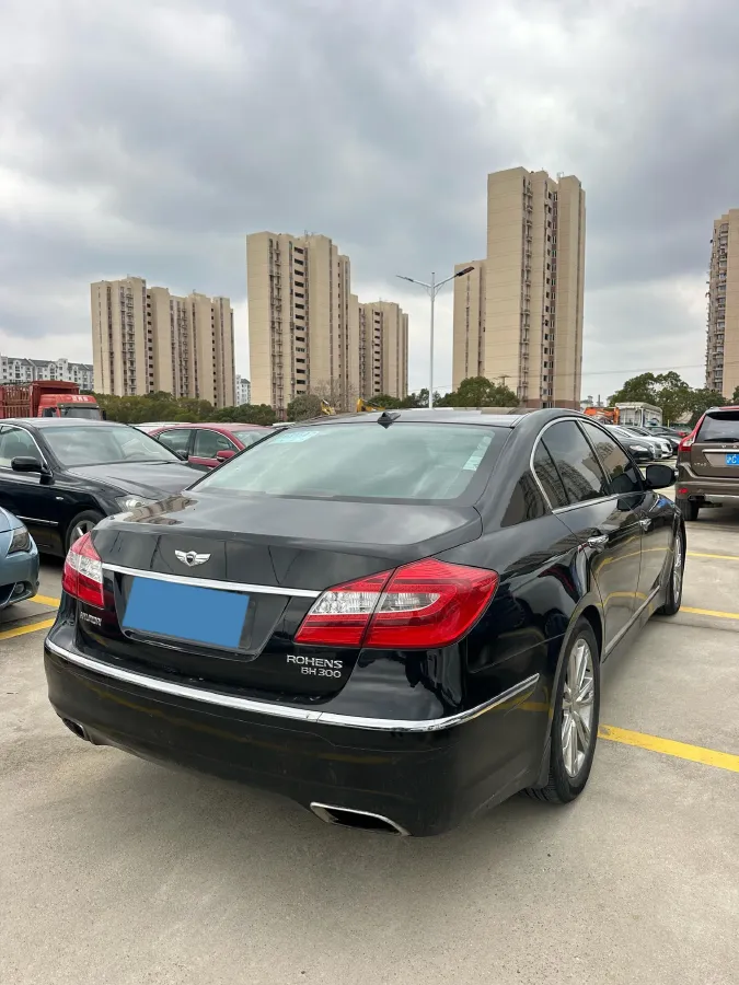 2012 Hyundai Rohens 3.0L 272HP V6 8AT,autocango,china used car exporter,china ev exporter,chinese used car exporter,chinese used ev exporter