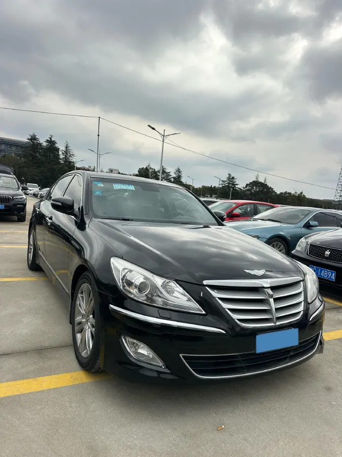 2012 Hyundai Rohens 3.0L 272HP V6 8AT,autocango,china used car exporter,china ev exporter,chinese used car exporter,chinese used ev exporter