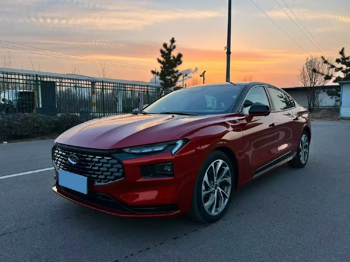 2025 Ford Mondeo 2.0T 254HP L4 8AT