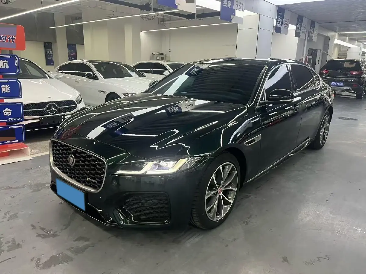 2021 Jaguar XFL 2.0T 250HP L4 8AT