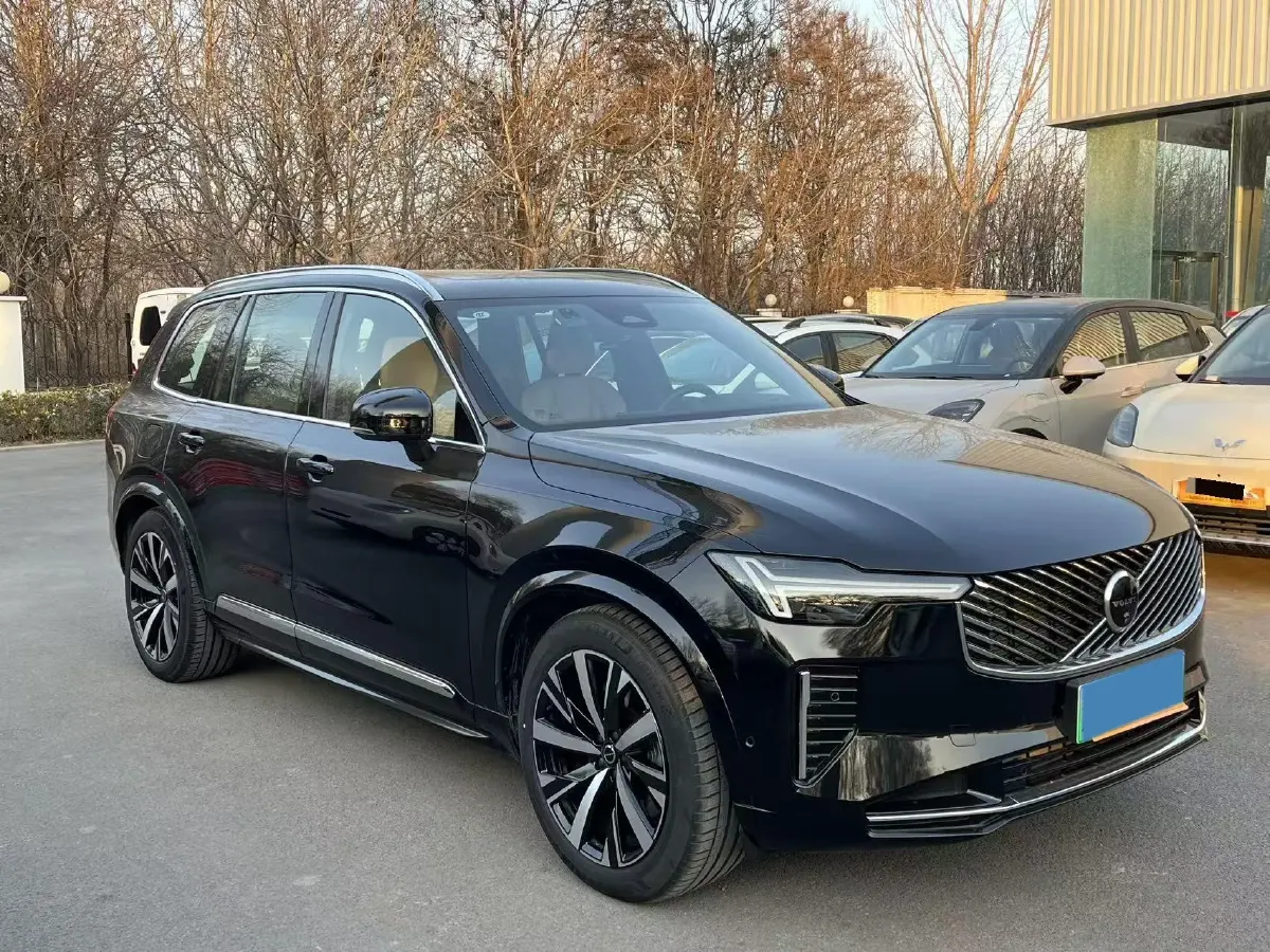 2025 Volvo XC90 PHEV 2.0T 310HP L4 8AT PHEV 18.831KWH,autocango,china used car exporter,china ev exporter,chinese used car exporter,chinese used ev exporter