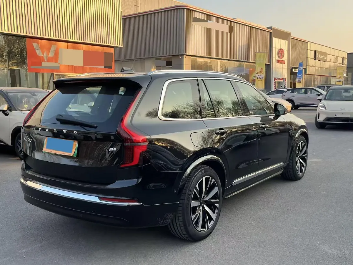 2025 Volvo XC90 PHEV 2.0T 310HP L4 8AT PHEV 18.831KWH,autocango,china used car exporter,china ev exporter,chinese used car exporter,chinese used ev exporter