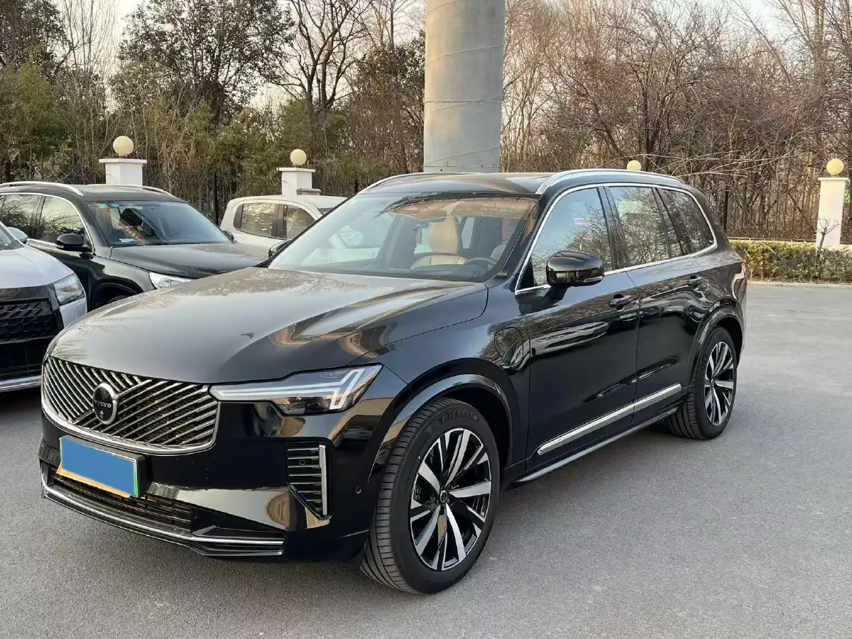 2025 Volvo XC90 PHEV 2.0T 310HP L4 8AT PHEV 18.831KWH,autocango,china used car exporter,china ev exporter,chinese used car exporter,chinese used ev exporter
