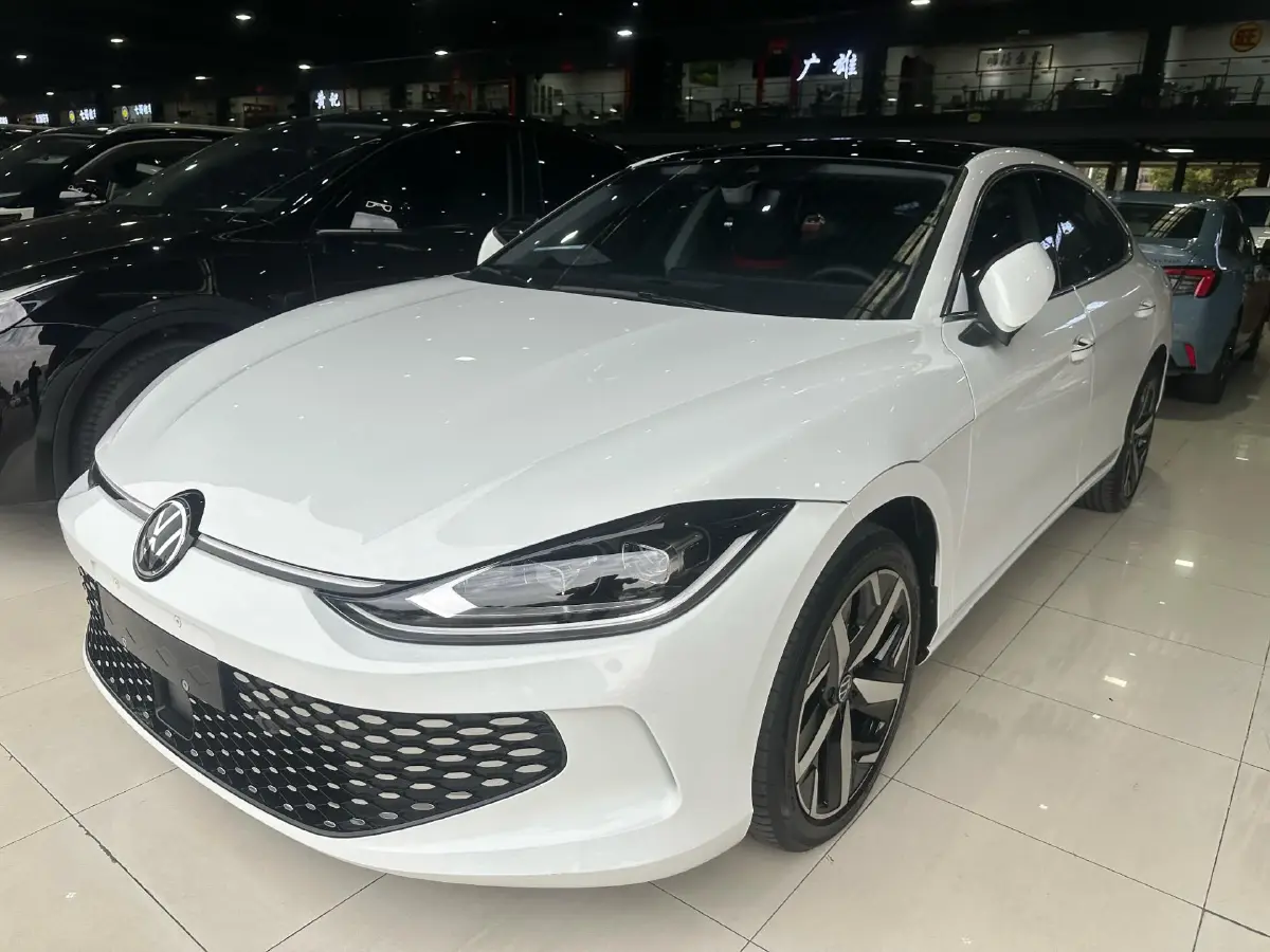 2025 Volkswagen Lamando 1.4T 150HP L4 7DCT