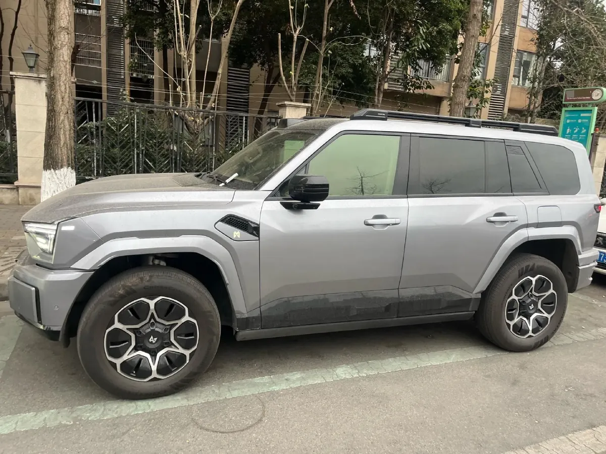 2025 M Hero WarriorM817 1.5T 197HP L4 2DHT PHEV,autocango,china used car exporter,china ev exporter,chinese used car exporter,chinese used ev exporter