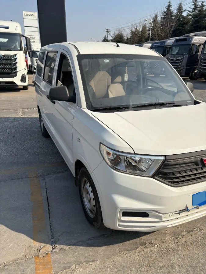 2021 ChangAn KuaYue New Leopard T3 1.6L 122HP L4 5MT,autocango,china used car exporter,china ev exporter,chinese used car exporter,chinese used ev exporter