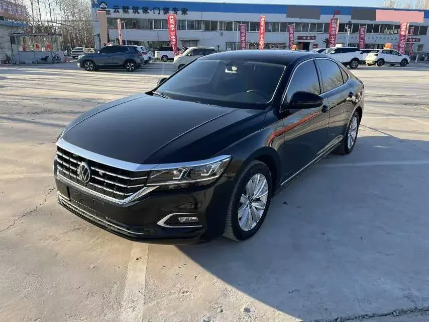 2020 Volkswagen Passat 2.0T 186HP L4 7DCT