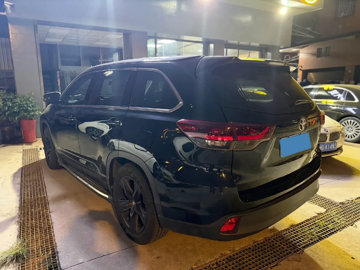2019 HanTeng V7 1.5T 156HP L4 6AT,autocango,china used car exporter,china ev exporter,chinese used car exporter,chinese used ev exporter