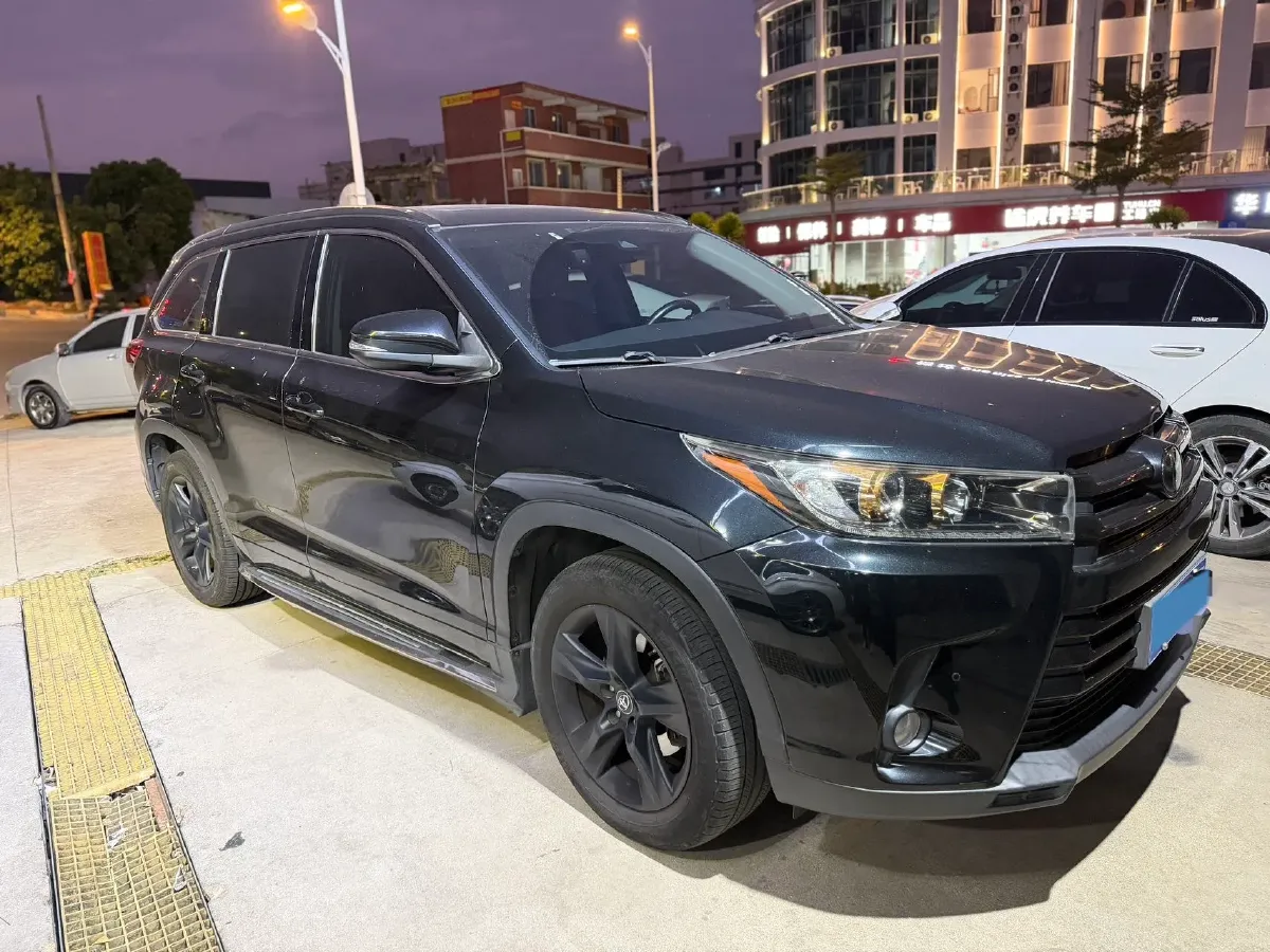 2019 HanTeng V7 1.5T 156HP L4 6AT,autocango,china used car exporter,china ev exporter,chinese used car exporter,chinese used ev exporter