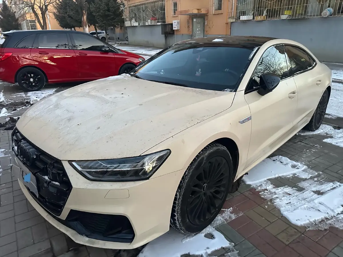 2024 Audi A7L 2.0T 245HP L4 7DCT