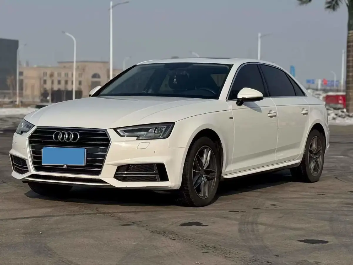 2019 Audi A4L 2.0T 190HP L4 7DCT