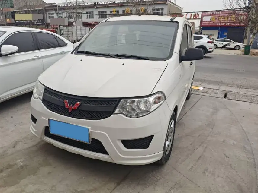 2015 WuLing HongGuang 1.5L 112HP L4 5MT
