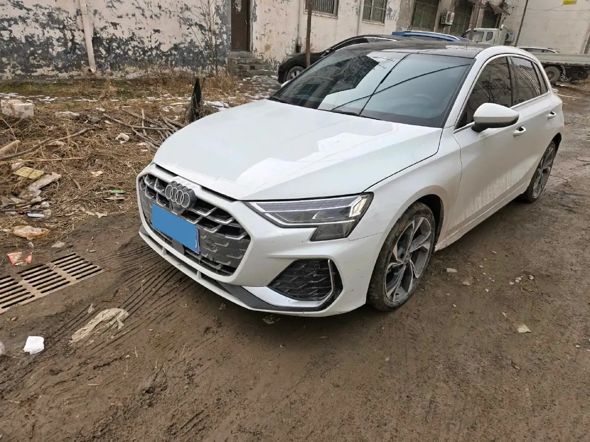 2025 Audi A3 1.5T 160HP L4 7DCT